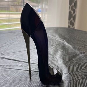 Good Girl Eau de Parfum 1 fl oz